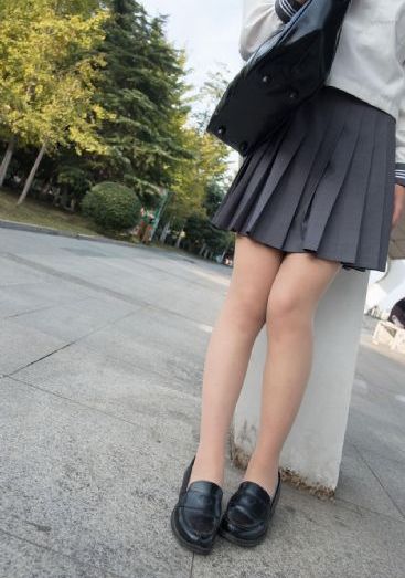 在线看片免费人成视频久网下载_4K免费在线播放