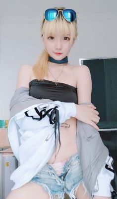 丰满岳妇饱满的双乳_BD英语日本电影免费