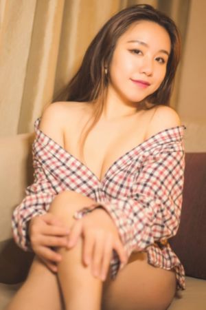 亚洲精品久久久日韩美女图片_高清免费观看最新