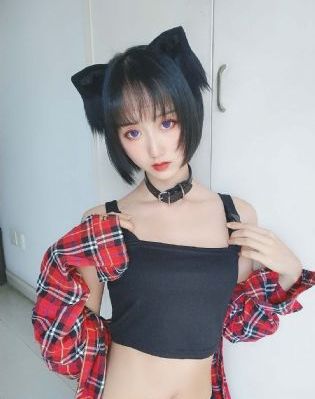 99夫妻自拍_高清完整版